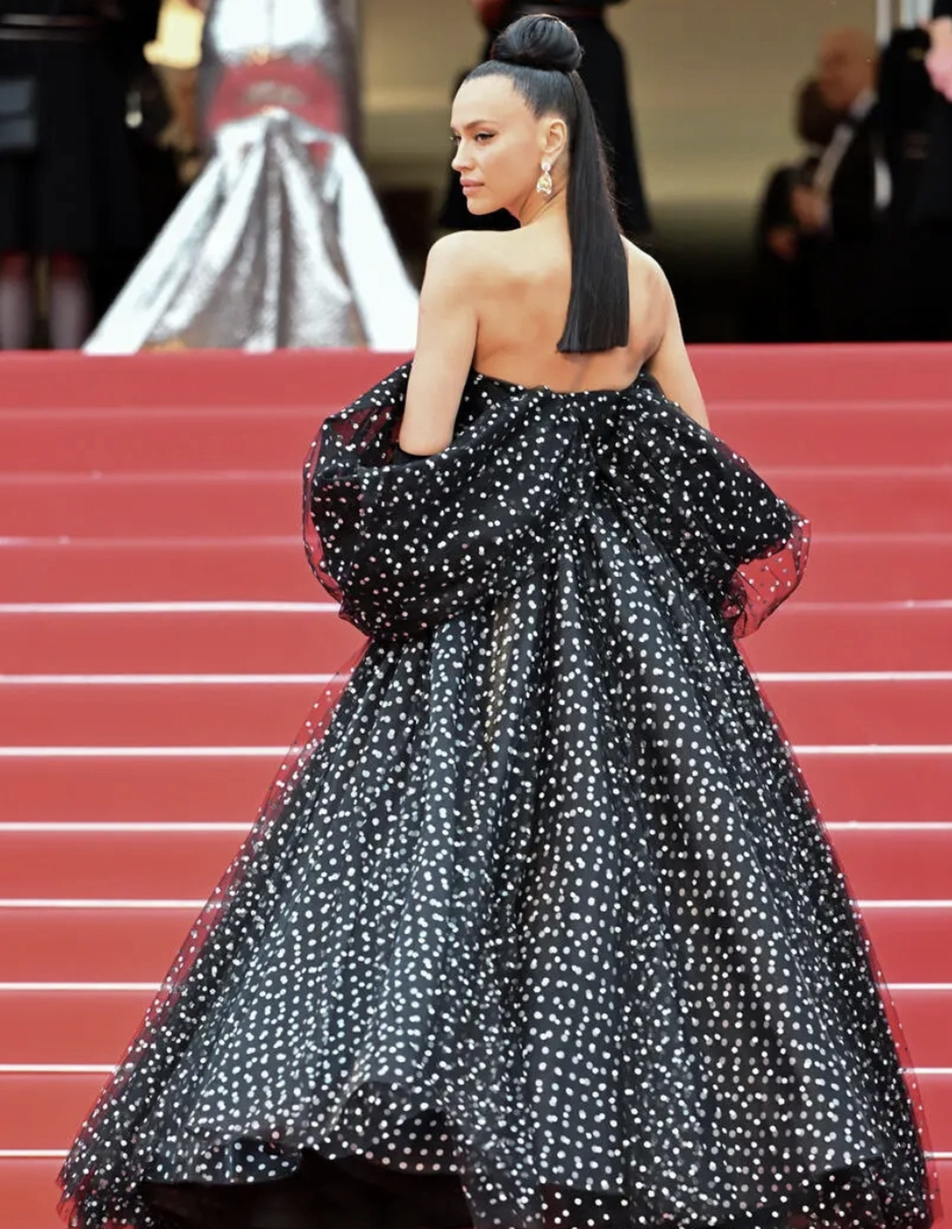 Nữ minh tinh Mỹ gây sốc tại thảm đỏ Cannes 2025, đứng đầu danh sách mặc xấu - 14 Nữ minh tinh Mỹ gây sốc tại thảm đỏ Cannes 2025, đứng đầu danh sách mặc xấu - 14