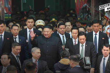 Chủ tịch Triều Tiên Kim Jong-un đến khách sạn Melia