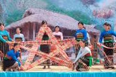 Độc đáo thờ hòn đá được đào lên bởi “trai chưa vợ, gái chưa chồng”