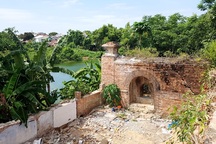 Trung tâm Bảo tồn Di tích Cố đô Huế lên tiếng về 2 cổng thành vừa phát lộ