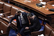 Nút khẩn cấp ở quốc hội Mỹ bị phá hỏng trước vụ bạo loạn