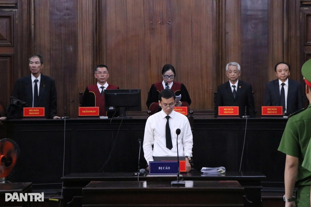 Dạy lái xe trái phép 63.000 người, giám đốc trung tâm đào tạo nghề lĩnh án - 2