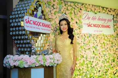 Rực rỡ nhan sắc tân HH Mỹ Linh