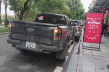 Vụ ô tô bán tải "ủn" 4 phương tiện: Bảo vệ lái xe của khách gây tai nạn