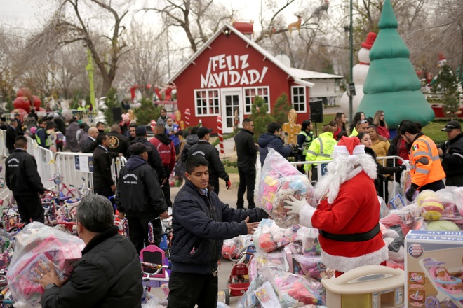 Không khí Giáng sinh ngập tràn thế giới - 11