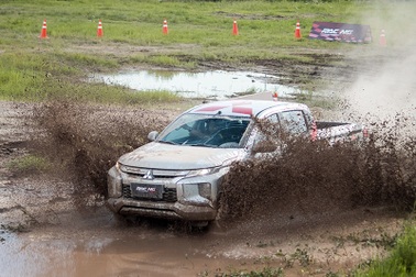 Thành lập đội đua ô tô chuyên nghiệp đầu tiên tại Việt Nam