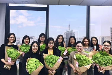 Muôn kiểu quà "độc lạ" chúc mừng hội chị em nhân dịp 8/3