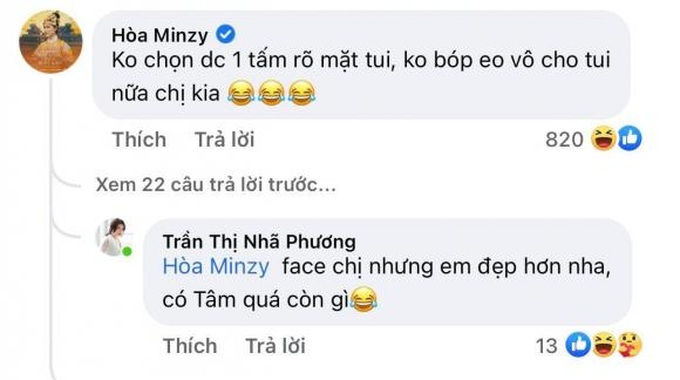 Nhã Phương khoe ảnh như chị em sinh đôi với Hòa Minzy - Ảnh 2.