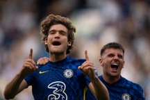 Thắng đậm Crystal Palace, Chelsea áp sát Man Utd