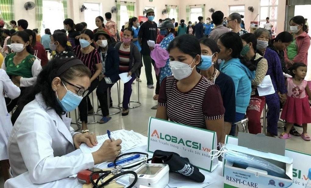 Dược Hậu Giang cùng AloBacsi chăm sóc sức khỏe cho gần 1.400 đồng bào Cơ-tu - 1 Dược Hậu Giang cùng AloBacsi chăm sóc sức khỏe cho gần 1.400 đồng bào Cơ-tu - 1