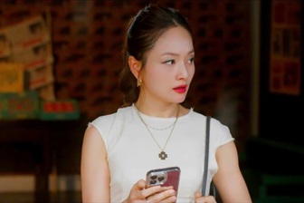 Lan Phương diễn "lên đồng" nhưng vẫn gây tranh cãi trong phim giờ vàng VTV