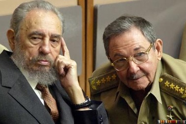 Lãnh tụ Cuba Fidel Castro xuất bản hồi ký