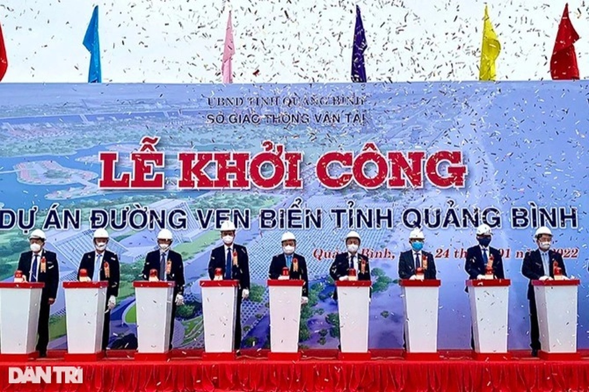 Khởi công xây dựng tuyến đường ven biển gần 2.200 tỷ đồng - 1 Khởi công xây dựng tuyến đường ven biển gần 2.200 tỷ đồng - 1