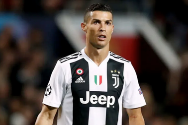 Scandal hiếp dâm của C.Ronaldo và 5 điểm nóng nhức nhối