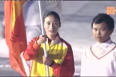 Đoàn thể thao Việt Nam tiến vào lễ đại bế mạc Asiad 18