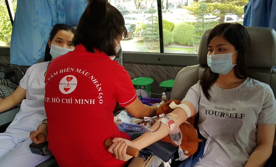 Ngân hàng máu dự trữ thiếu hụt, bệnh viện chung tay ứng cứu - 11 Ngân hàng máu dự trữ thiếu hụt, bệnh viện chung tay ứng cứu - 11