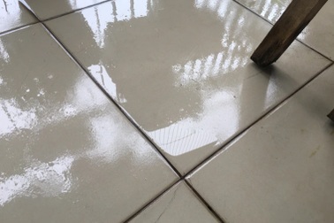 Nguyên nhân xảy ra nồm ẩm ướt rượt sàn nhà và cách khắc phục