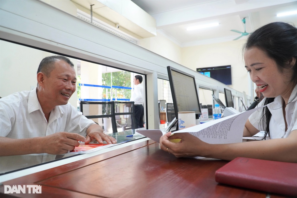 Công dân chia sẻ cảm nhận về việc chạy thử chính quyền 2 cấp - 2 Công dân chia sẻ cảm nhận về việc chạy thử chính quyền 2 cấp - 2