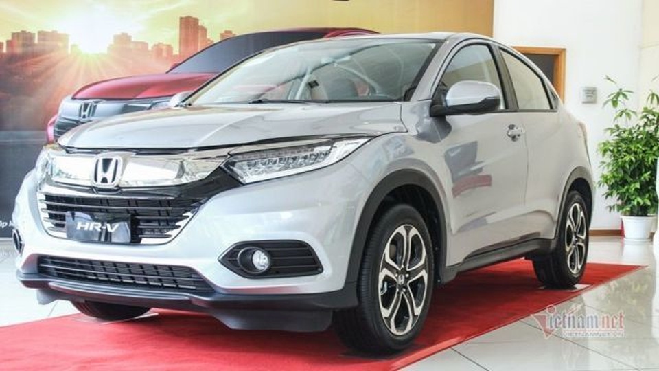 Loạt xe ưu đãi hấp dẫn, mở màn cuộc đua giảm giá quý II - 1 Loạt xe ưu đãi hấp dẫn, mở màn cuộc đua giảm giá quý II - 1