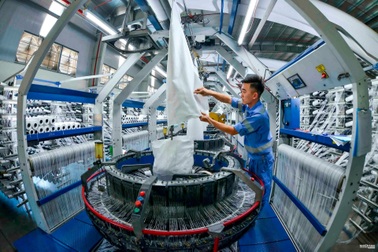 Xây dựng cơ chế mới bảo vệ người lao động khi chuyển đổi kinh tế