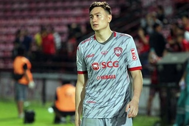 Báo Thái Lan chỉ chấm Văn Lâm 5 điểm ở thất bại của Muangthong United