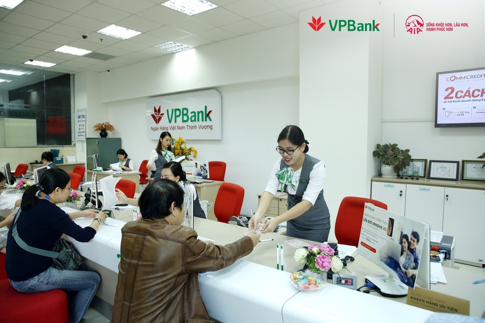 Hiểu đúng về phân phối bảo hiểm qua ngân hàng - 1 Hiểu đúng về phân phối bảo hiểm qua ngân hàng - 1
