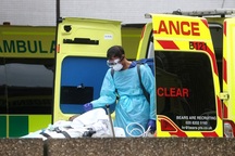 Số người chết vì Covid-19 ở Anh tăng kỷ lục