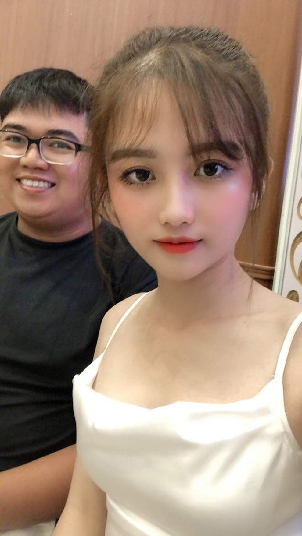 Chàng trai nặng 150kg tán đổ cô gái 35kg xinh như hot girl - 2 Chàng trai nặng 150kg tán đổ cô gái 35kg xinh như hot girl - 2