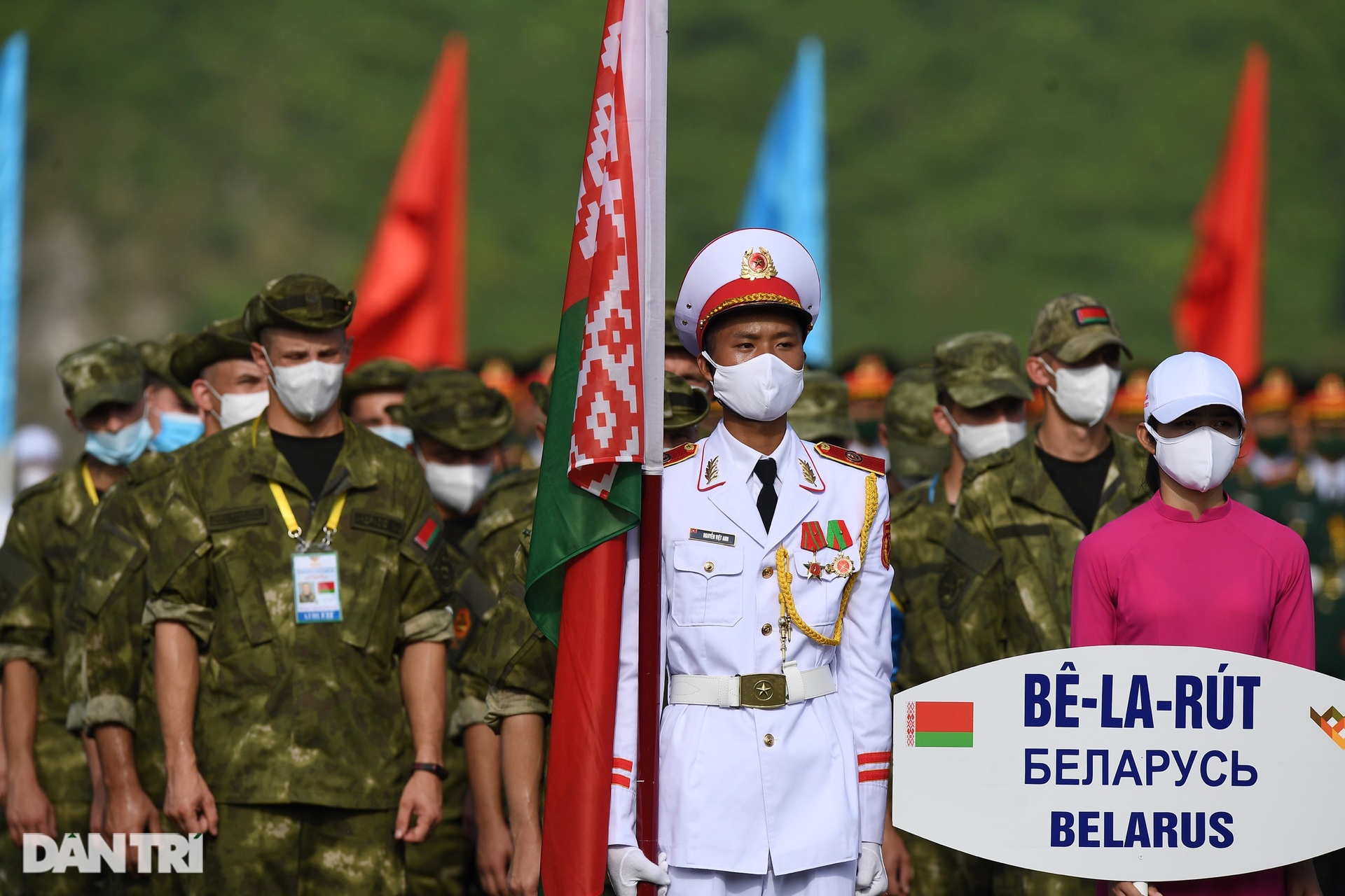 Ấn tượng hình ảnh Lễ khai mạc Army Games tại Việt Nam - 18 Ấn tượng hình ảnh Lễ khai mạc Army Games tại Việt Nam - 18