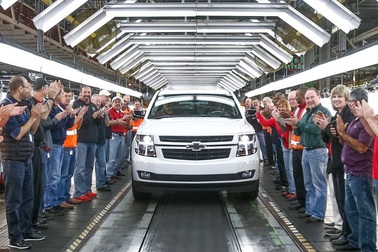 Lãi lớn, GM vẫn cắt giảm 1/3 nhân công tại Bắc Mỹ