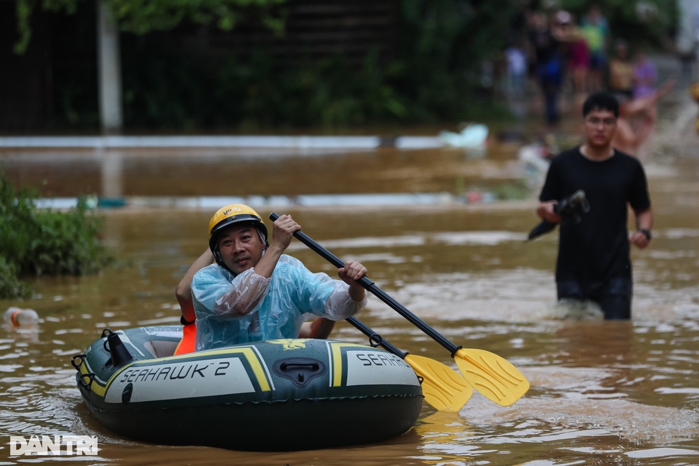 Hà Nội sắp có mưa rào và dông - 1