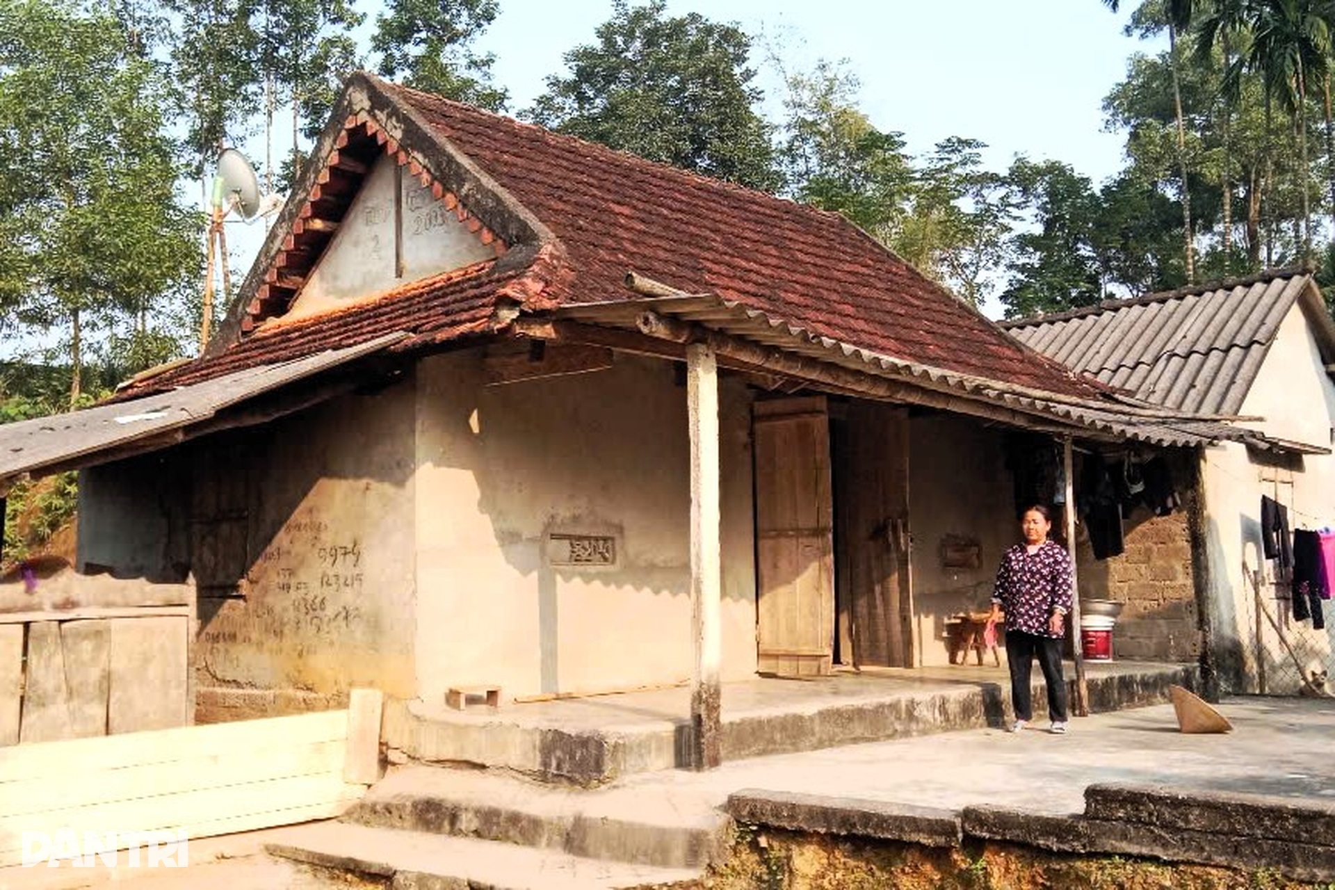 Bạn đọc Dân trí viết tiếp ước mơ về mái ấm cho vợ chồng nghèo - 1 Bạn đọc Dân trí viết tiếp ước mơ về mái ấm cho vợ chồng nghèo - 1