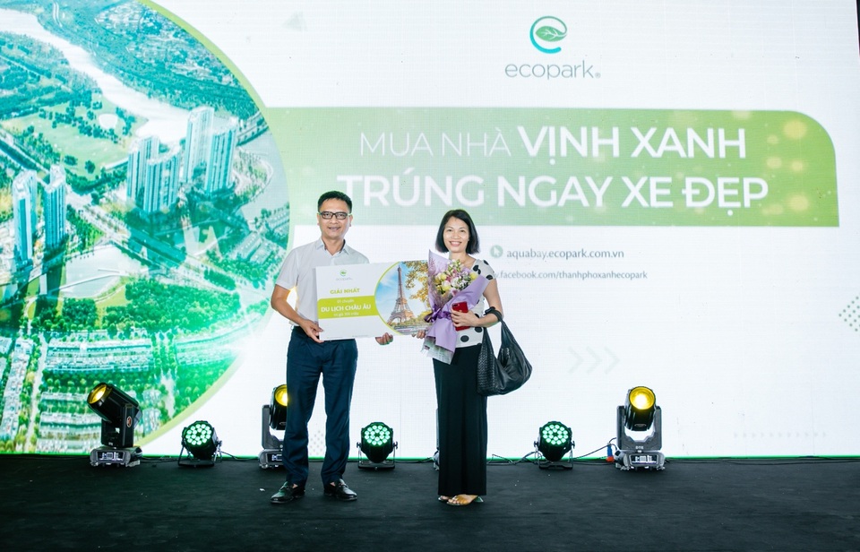 Mua nhà đẹp, trúng xe sang Mercedes từ Ecopark - 3 Mua nhà đẹp, trúng xe sang Mercedes từ Ecopark - 3