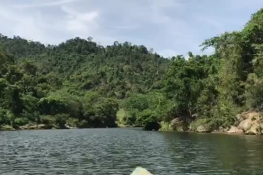 Ngược thuyền sông Giăng , Nghệ An