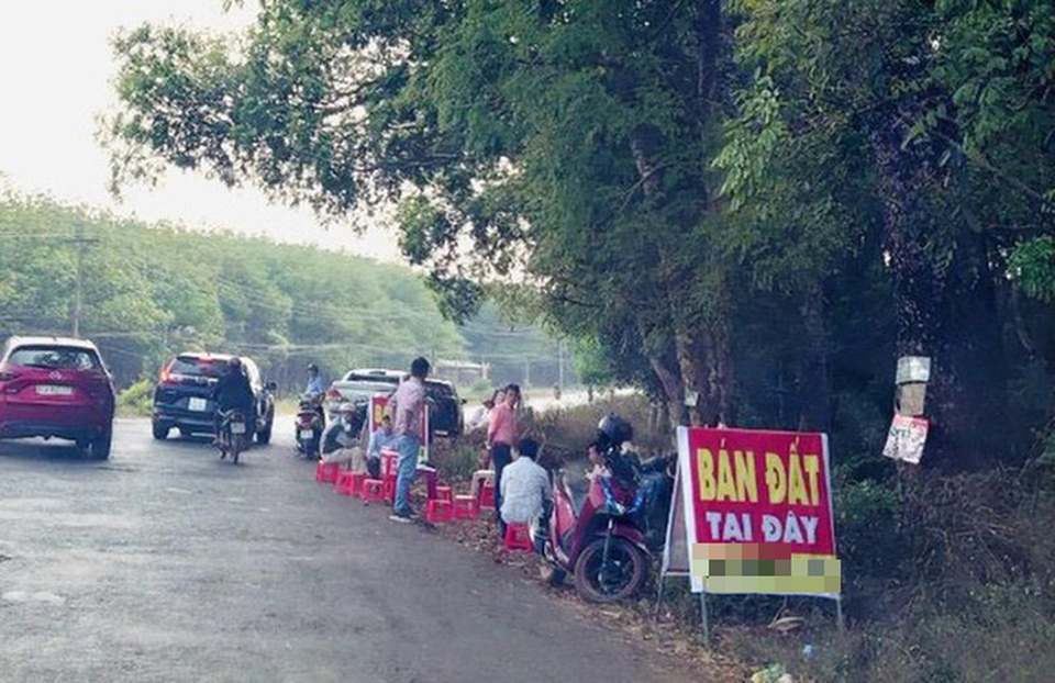 Địa phương ra tay, hết thời bán đất trong một nốt nhạc - 1 Địa phương ra tay, hết thời bán đất trong một nốt nhạc - 1