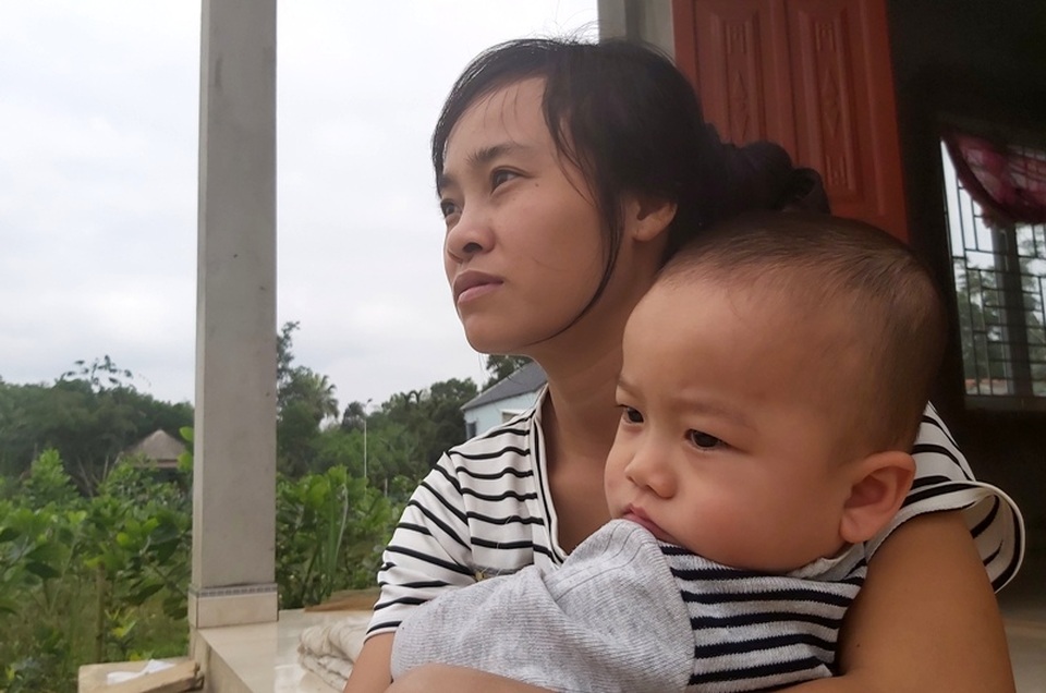 Bạn đọc tiếp tục giúp đỡ người vợ nghèo tính bán nhà chạy thận cho chồng - 1 Bạn đọc tiếp tục giúp đỡ người vợ nghèo tính bán nhà chạy thận cho chồng - 1