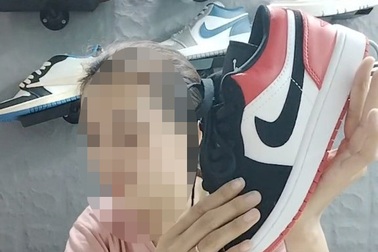 Bán giày Nike giả nhưng vẫn livestream công khai