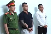 Bắt 2 đối tượng dùng súng bắn và đe dọa giết người