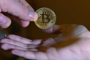 "Mua bitcoin thế nào" nằm trong số từ khóa được tìm kiếm nhiều nhất năm 2017