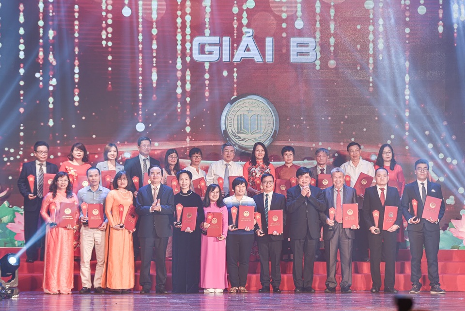 “Đoàn binh Tây Tiến” của nhà thơ Quang Dũng đoạt giải A sách Quốc gia - 6 “Đoàn binh Tây Tiến” của nhà thơ Quang Dũng đoạt giải A sách Quốc gia - 6