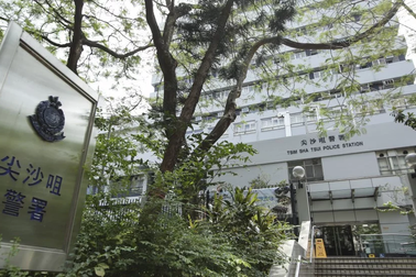 Nhậu say rồi ngủ trên đường, chủ ngân hàng bị trộm 1,4 tỷ đồng