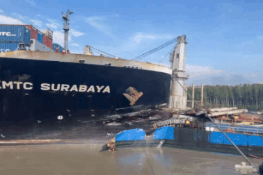 Tách rời thành công 2 tàu hàng tại Cần Giờ sau 3 tuần mắc kẹt