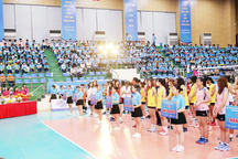 Hóa chất Đức Giang và Than Quảng Ninh thắng tưng bừng ngày khai mạc