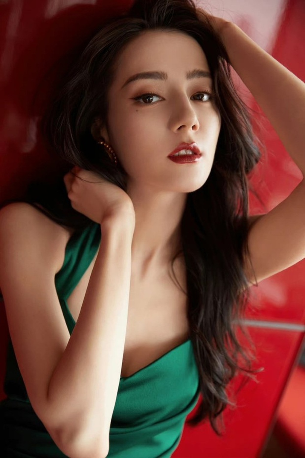 Địch Lệ Nhiệt Ba bất lực trước tin đồn mang thai, hé lộ mong muốn duy nhất - 2 Địch Lệ Nhiệt Ba bất lực trước tin đồn mang thai, hé lộ mong muốn duy nhất - 2
