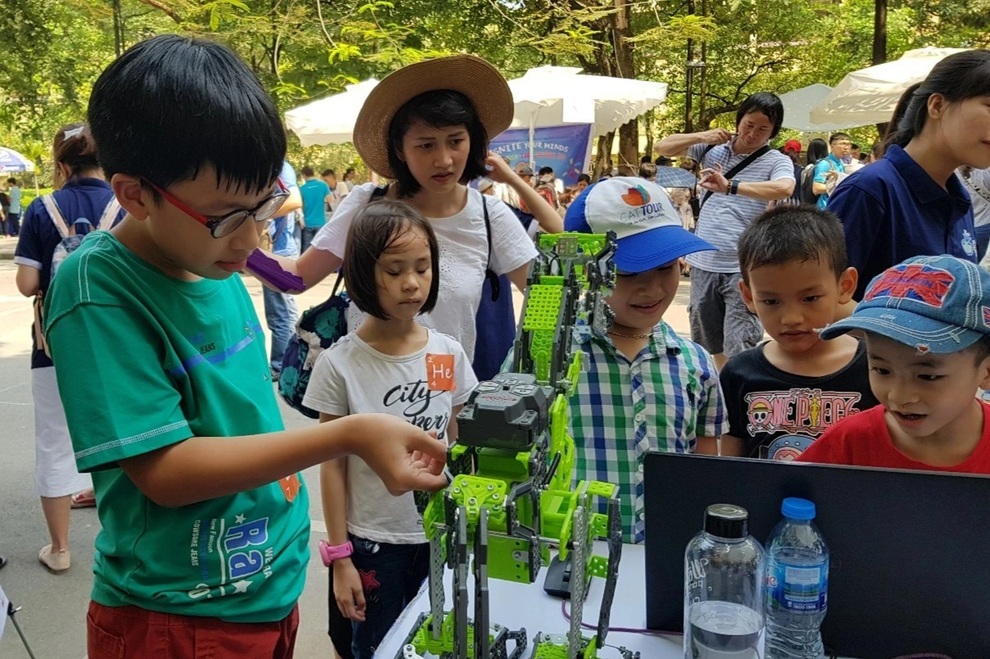 Học STEM có hiệu quả, có tốn kém? - 1 Học STEM có hiệu quả, có tốn kém? - 1