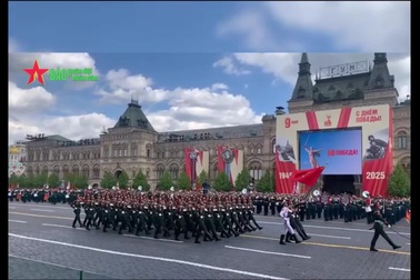 Đoàn quân đội Việt Nam tổng duyệt trên Quảng trường Đỏ