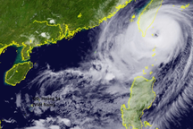 Nắng nóng gia tăng ở miền Bắc, bão Koinu áp sát Biển Đông