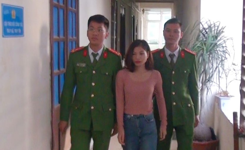 Nhiều thủ đoạn khiến các cô gái sập bẫy sang Trung Quốc - 1 Nhiều thủ đoạn khiến các cô gái sập bẫy sang Trung Quốc - 1