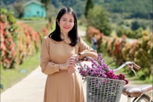 Cô giáo nổi tiếng với lá thư “người bình thường” nói con không cần hoàn hảo