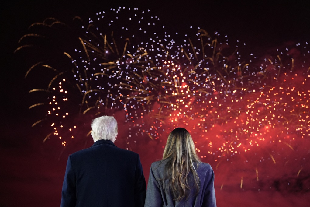 Bữa tiệc ngắm pháo hoa của ông Trump trước lễ nhậm chức - 2 Bữa tiệc ngắm pháo hoa của ông Trump trước lễ nhậm chức - 2